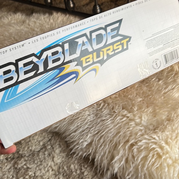 Beyblade Burst Epic Rivals Battle Set - Picture 6 of 7